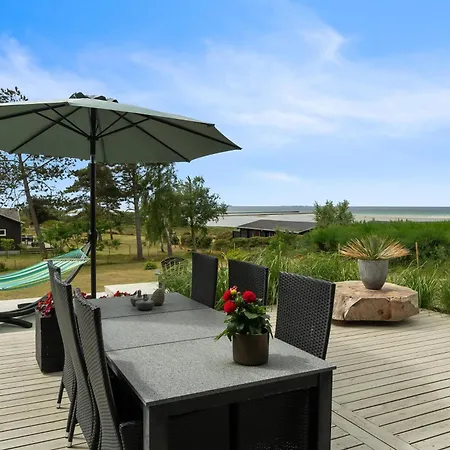 Beautiful 8-person With Fantastic Sea View Close To Holiday home Ebeltoft