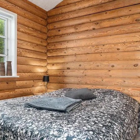 Beautiful 8-person With Fantastic Sea View Close To